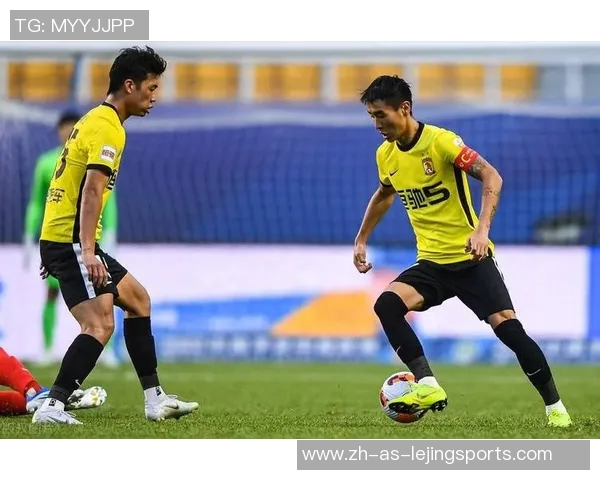 广州足球队球星助力球队重回巅峰展现超凡实力和领袖风范